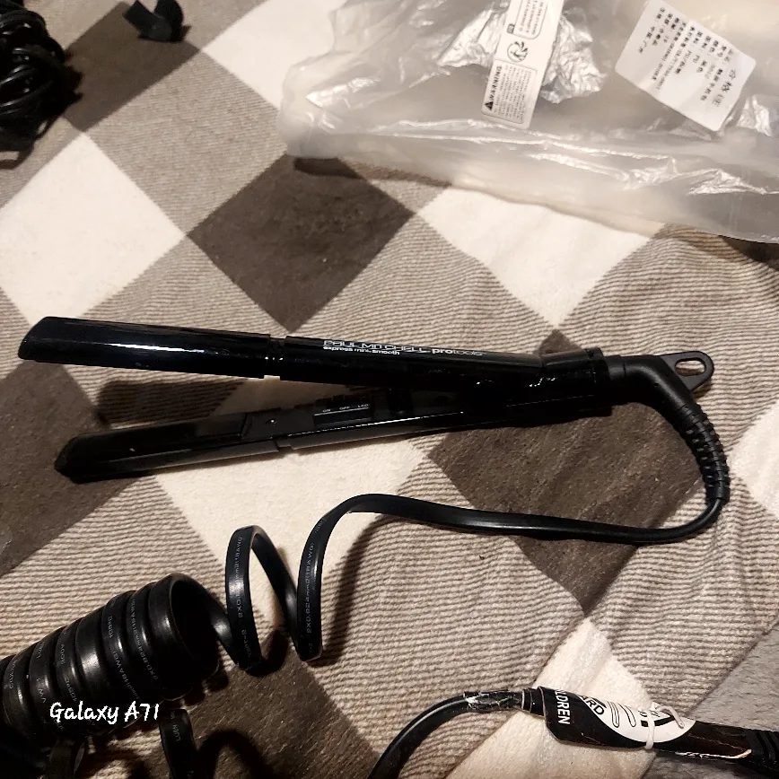 MINI- HAIR STRAIGHTENERS (3) image indicator(3)