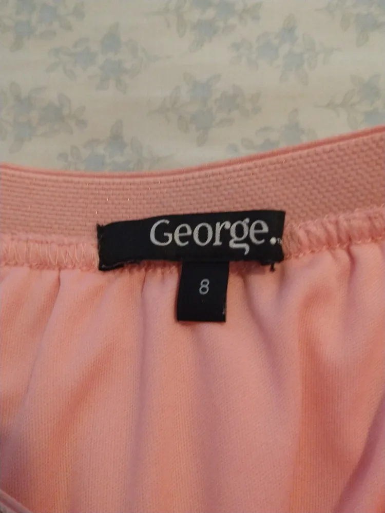 Cute Girls Pink Tulle Skirt with Gold Hearts image indicator(2)