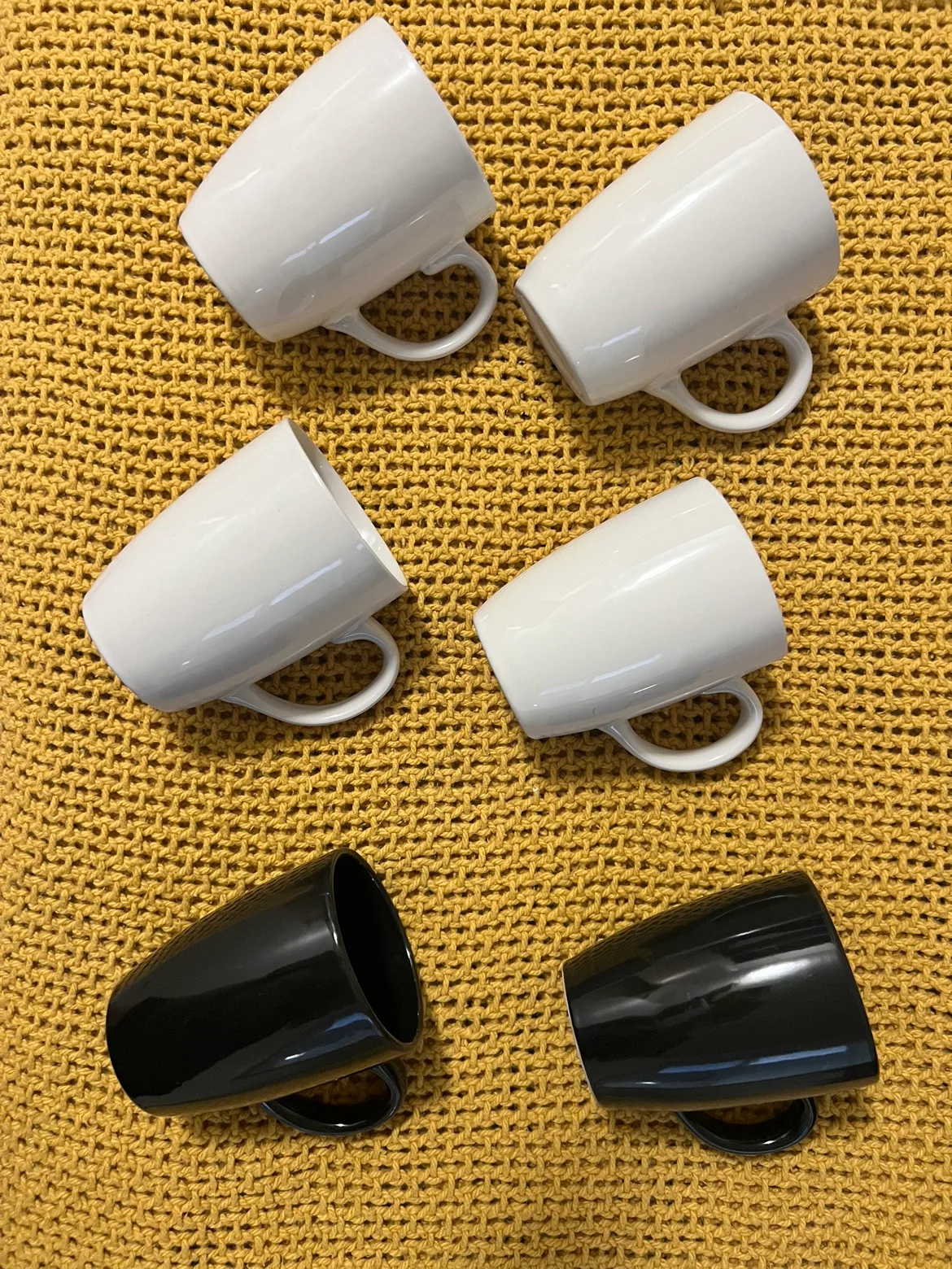 Assorted Kitchen Items thumbnail