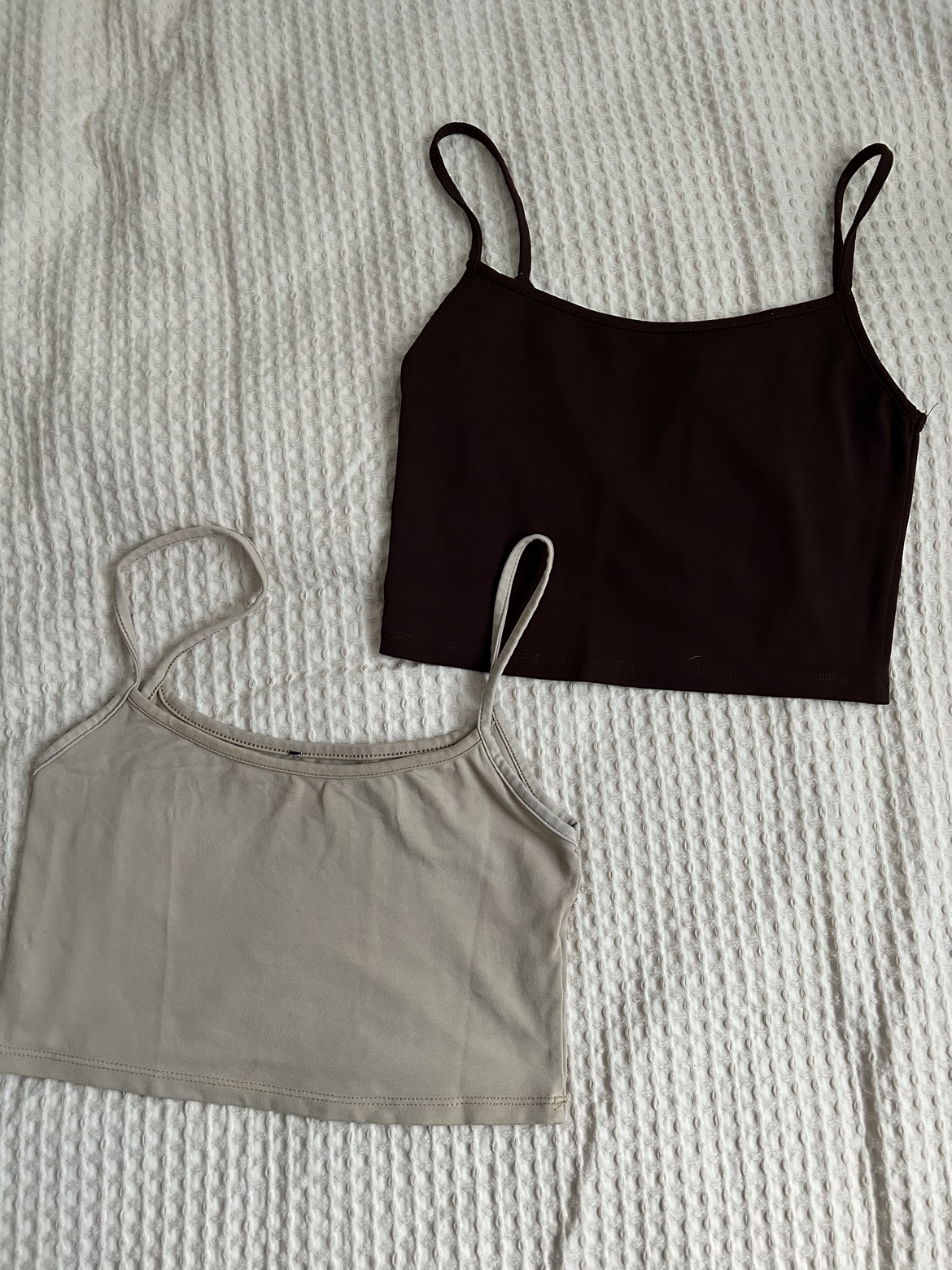 Two Neutral Cropped Tank Tops - photo 4