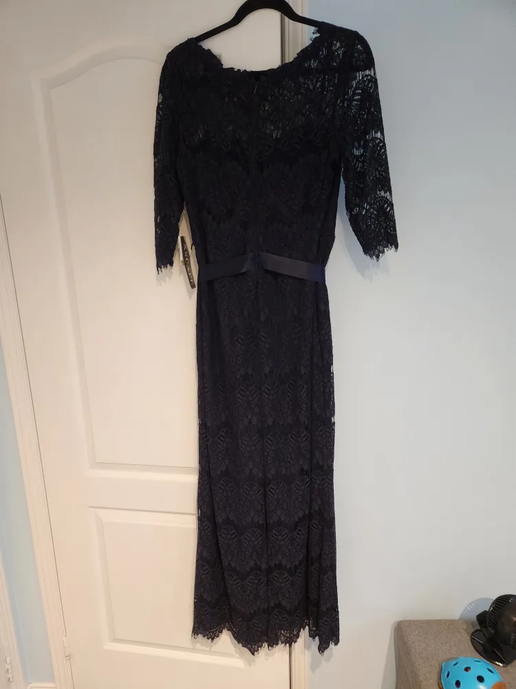 Navy Blue Lace Dress image indicator(2)