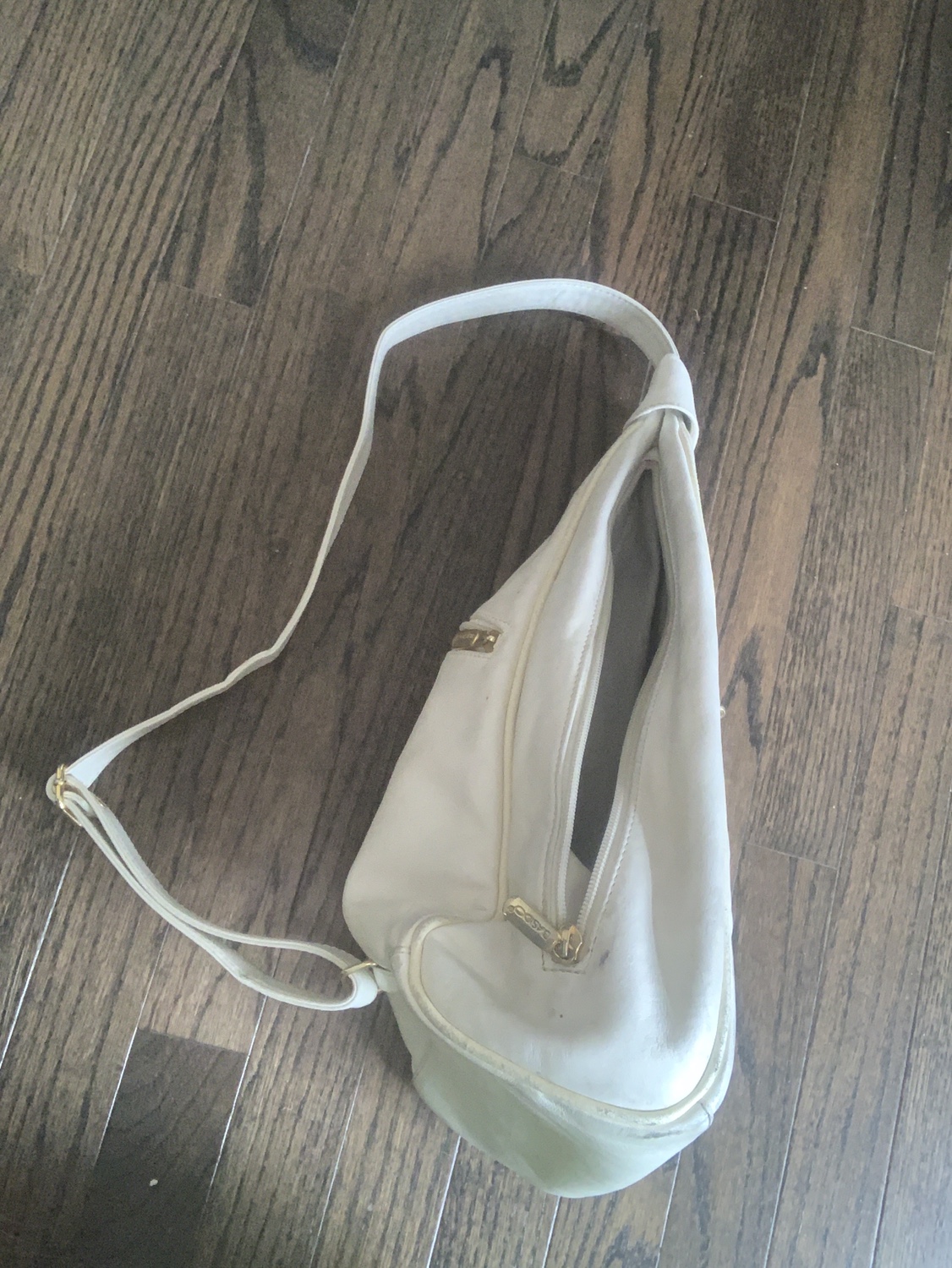 White Leather Sling Bag - photo 3