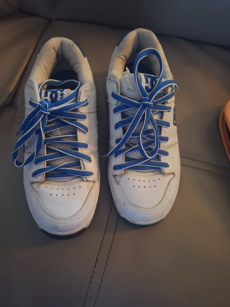 DC Shoes image indicator(2)