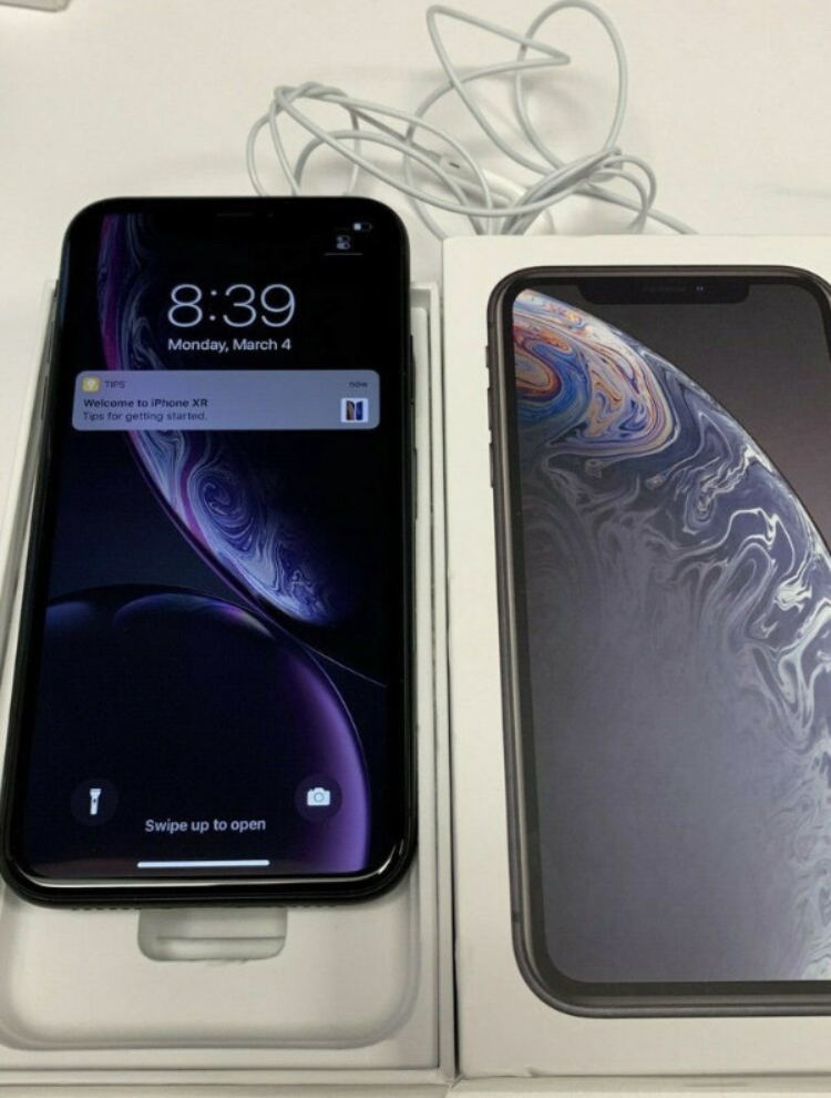 iPhone Xr Unlocked 64GB