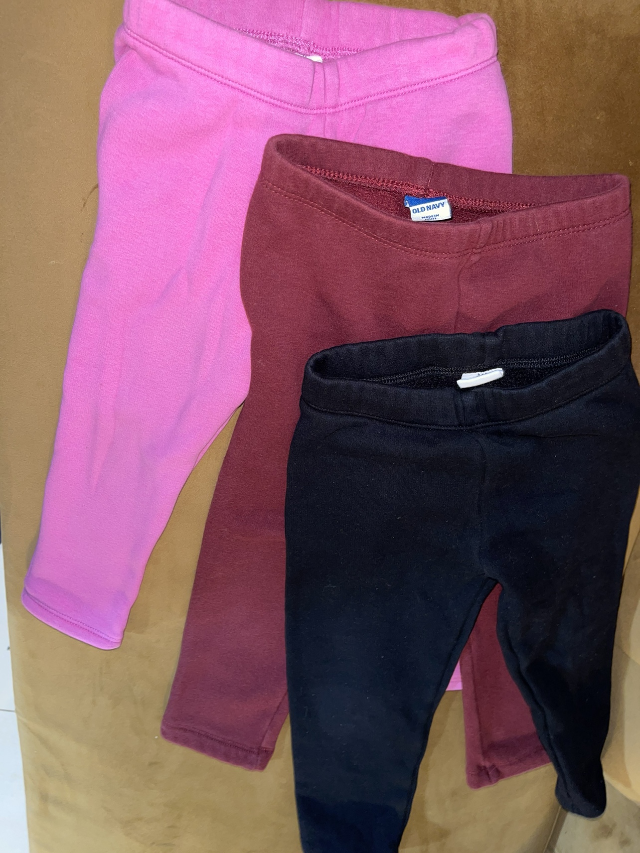 Old Navy & gap Fleece Leggings 3Y- 3 Pack -3x$15 - photo 2