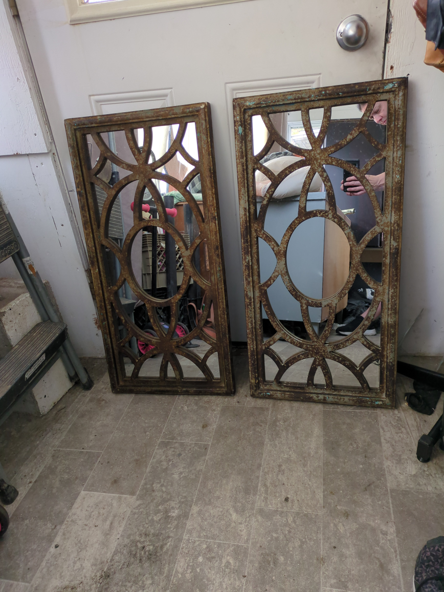 Set of 2 Ornate Mirrored Wall Decor #freecycle