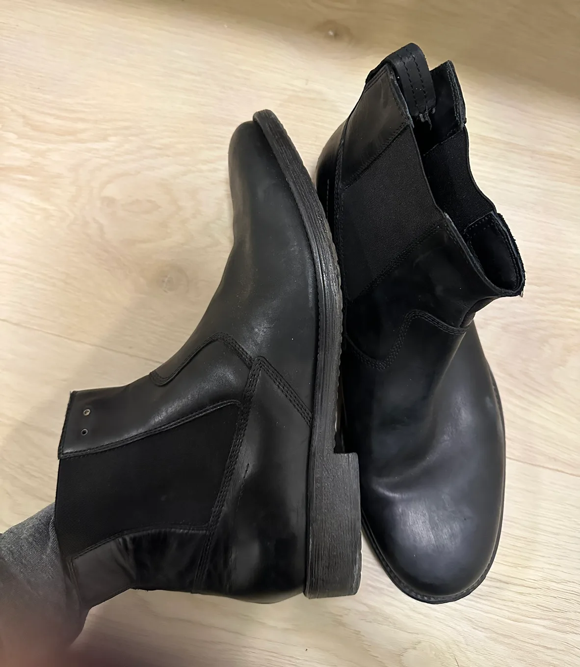 $25-Men’s Geox Black Leather  Boots thumbnail
