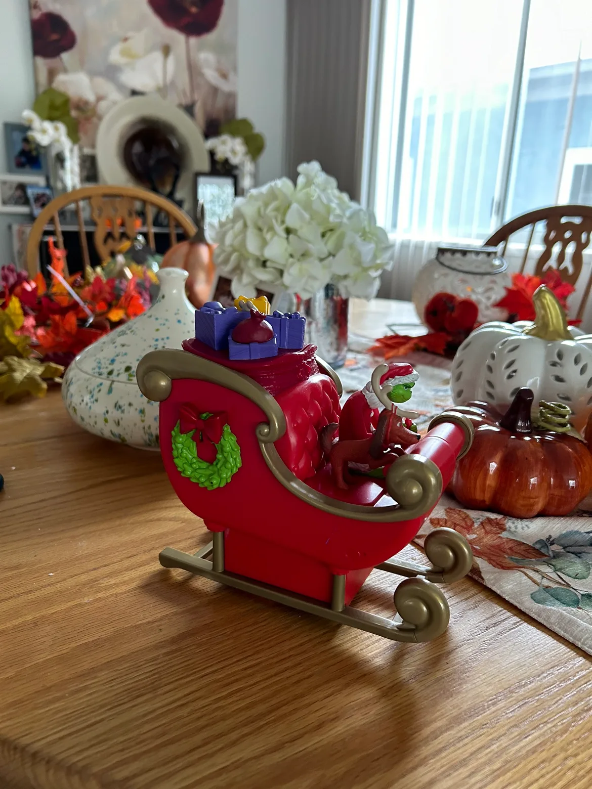 Grinch Sleigh car for Christmas thumbnail