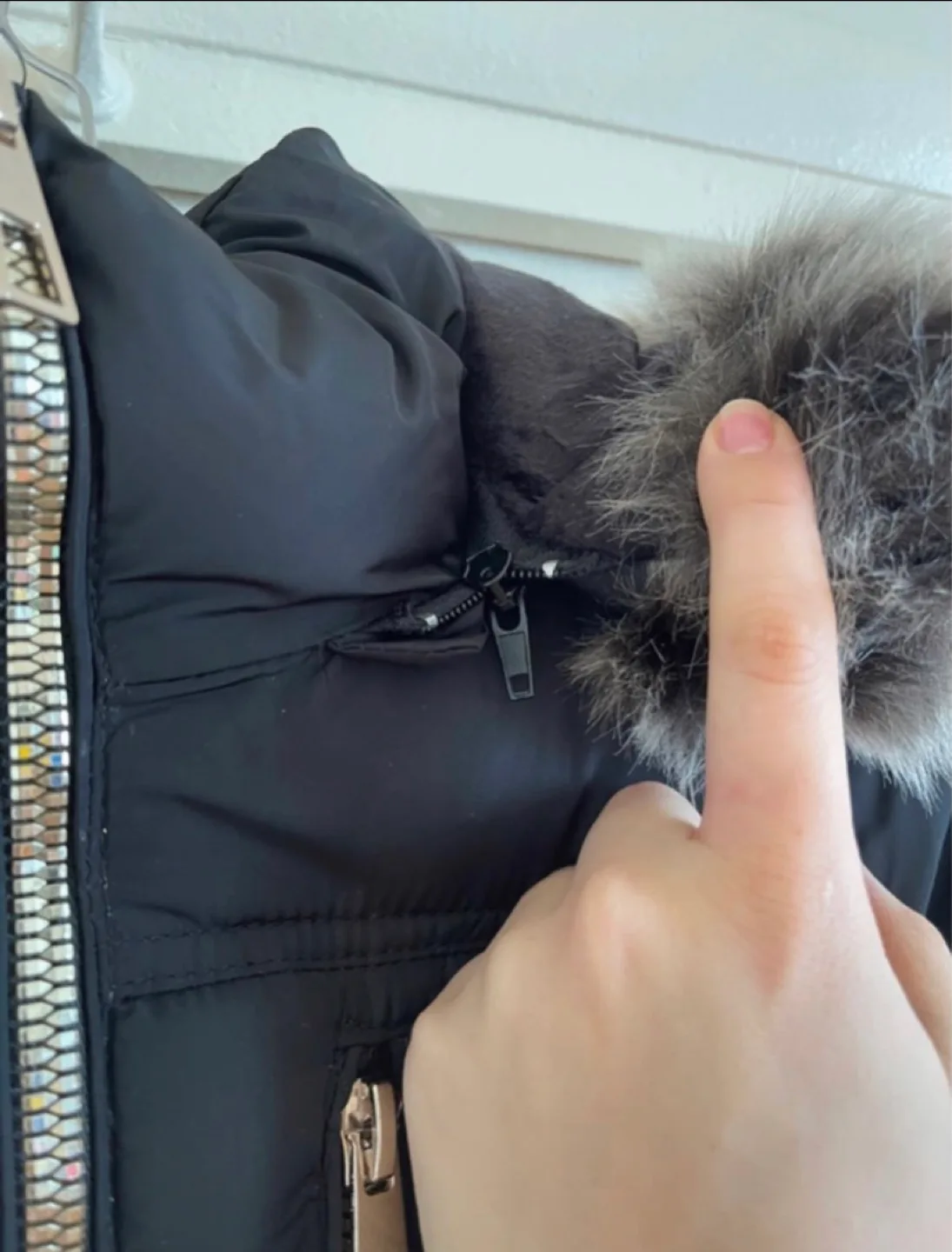 Black Puffer Jacket with Faux Fur Hood image indicator(4)