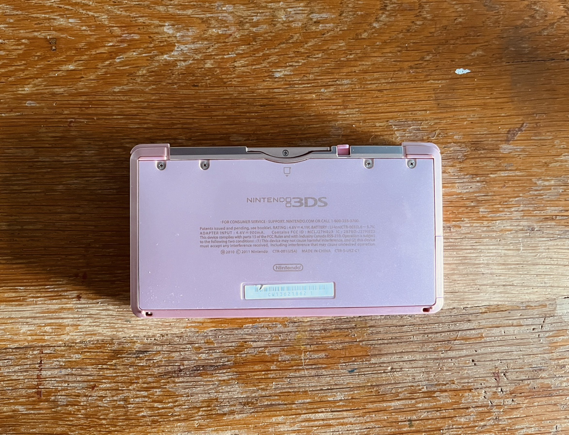 Nintendo 3DS - photo 2