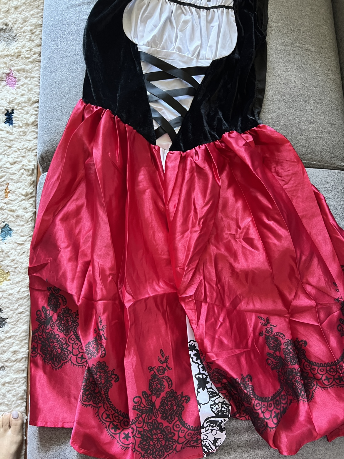 Red Riding Hood Costume - photo 2