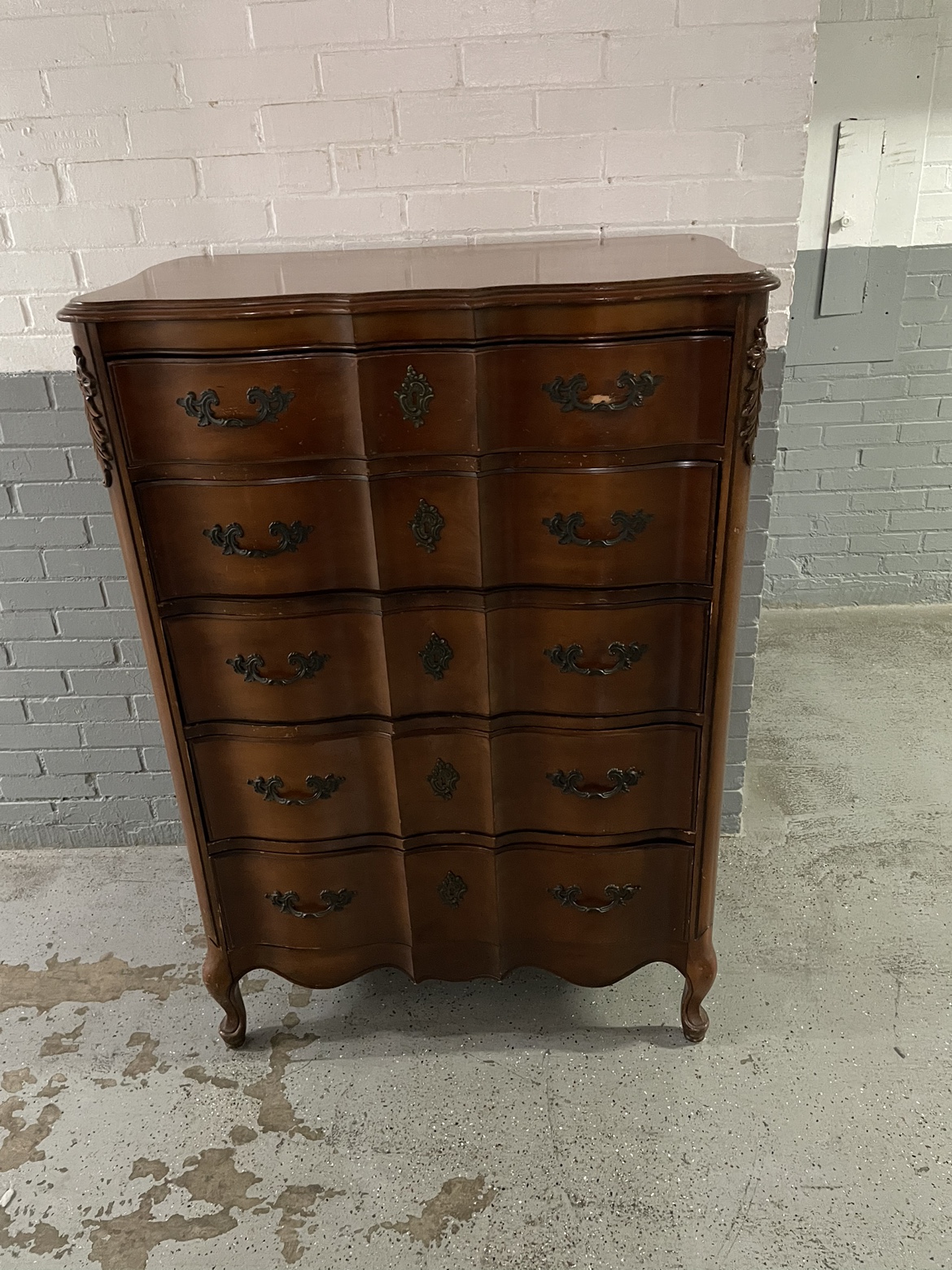 Antique French Provincial Chest of Drawers - photo 2