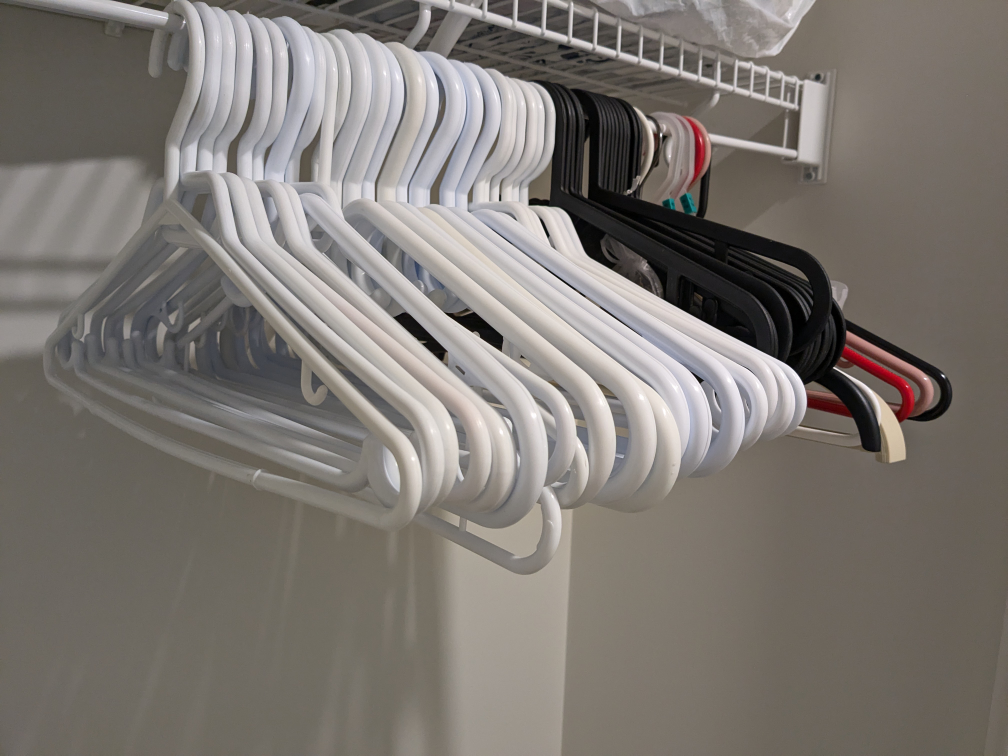 plastic coat hangers