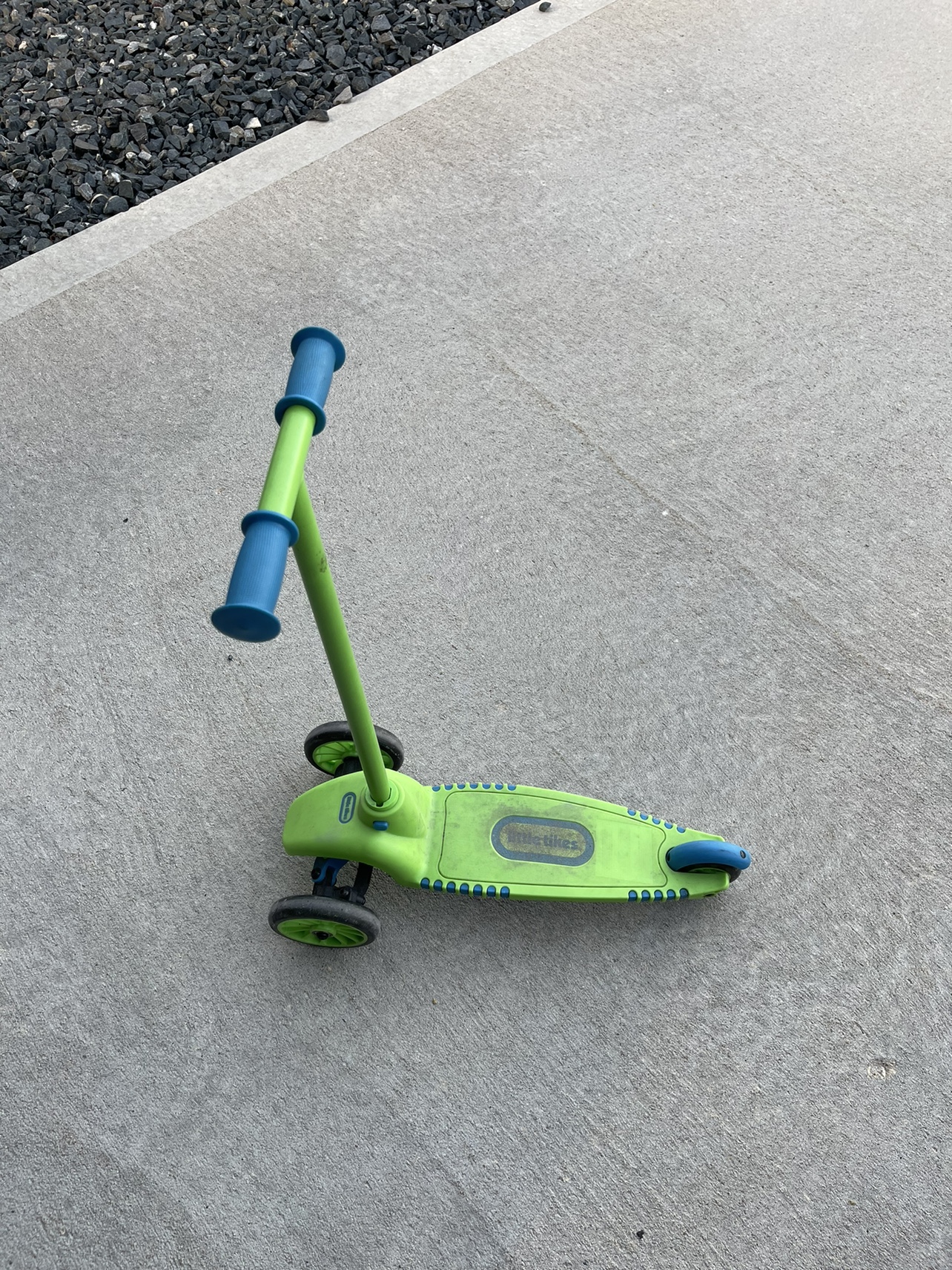 Little Tikes 3 Wheel Scooter - photo 2