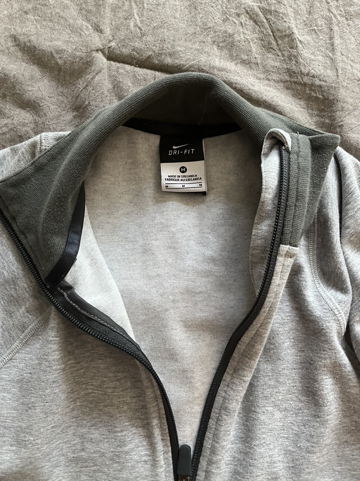 NIKE Women’s Dri-Fit Full Zip Light Sport Jacket - photo 2