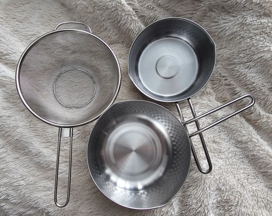 Stainless Steel Pots x2 and strainer 18cm /15cm image indicator(5)