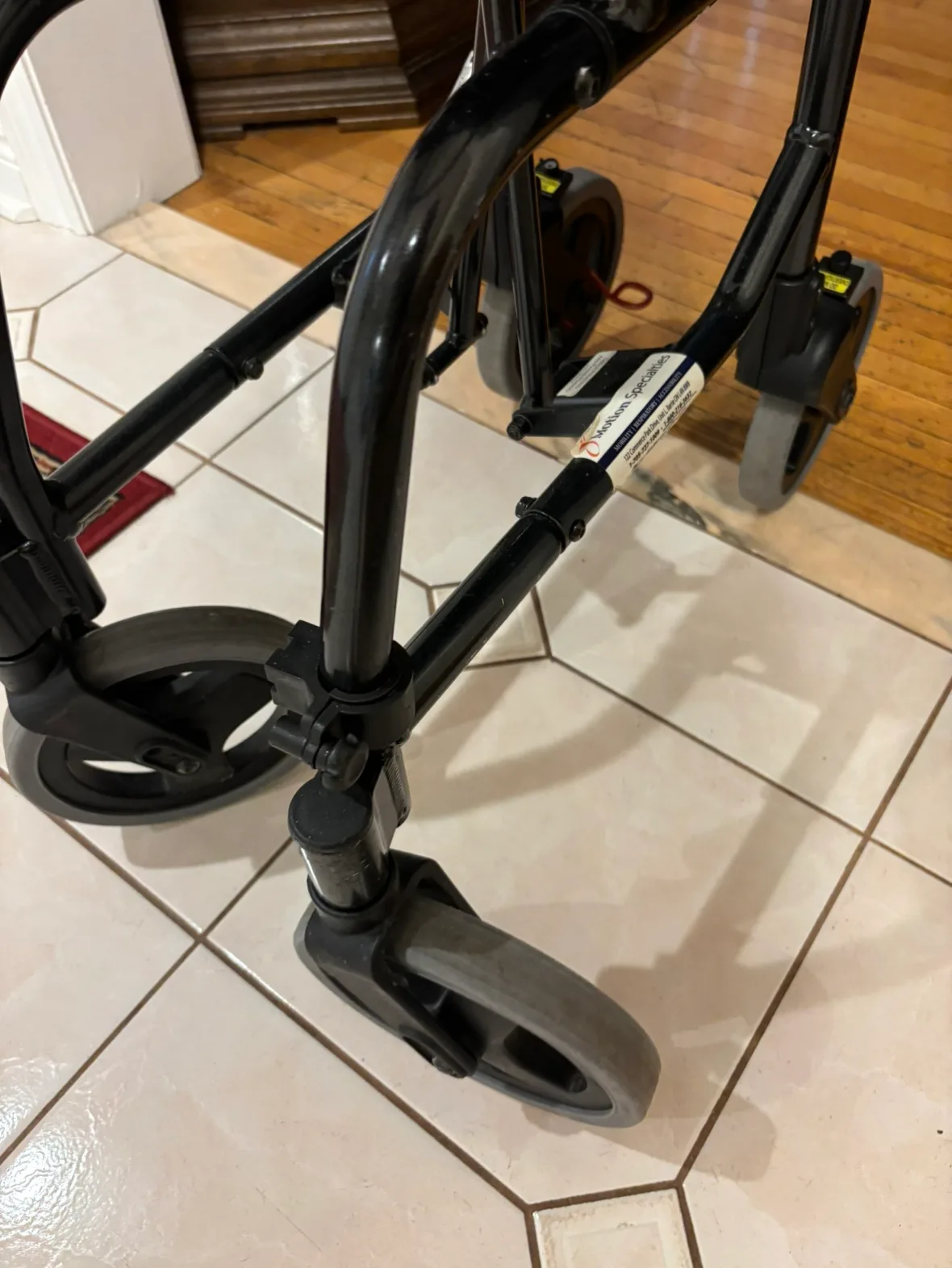 adjustable  Rollator Walker with comfort Seat and basket image indicator(4)