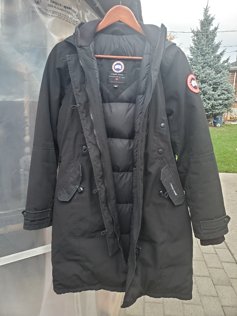 Canada Goose Jacket - photo 2