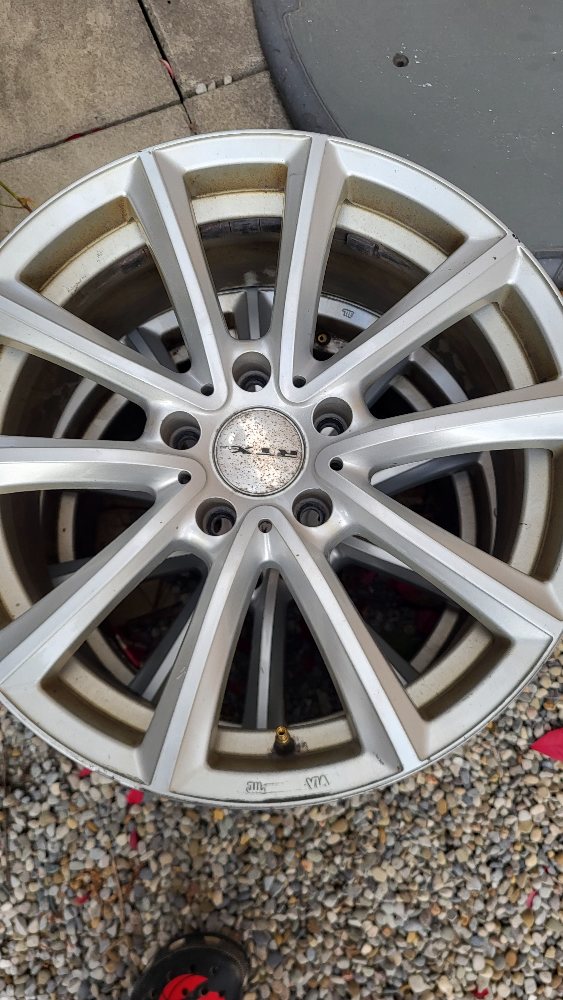18 inch 5 spoke alloy wheels