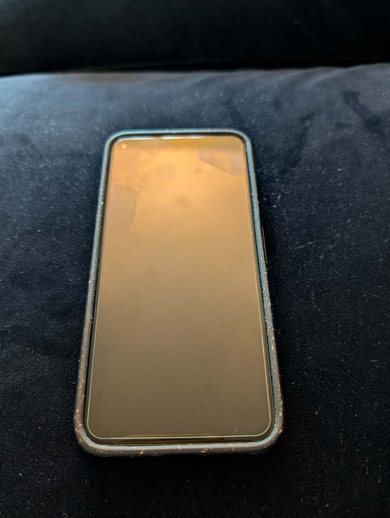 Google Pixel 5 5G Phone with Accessories - photo 3