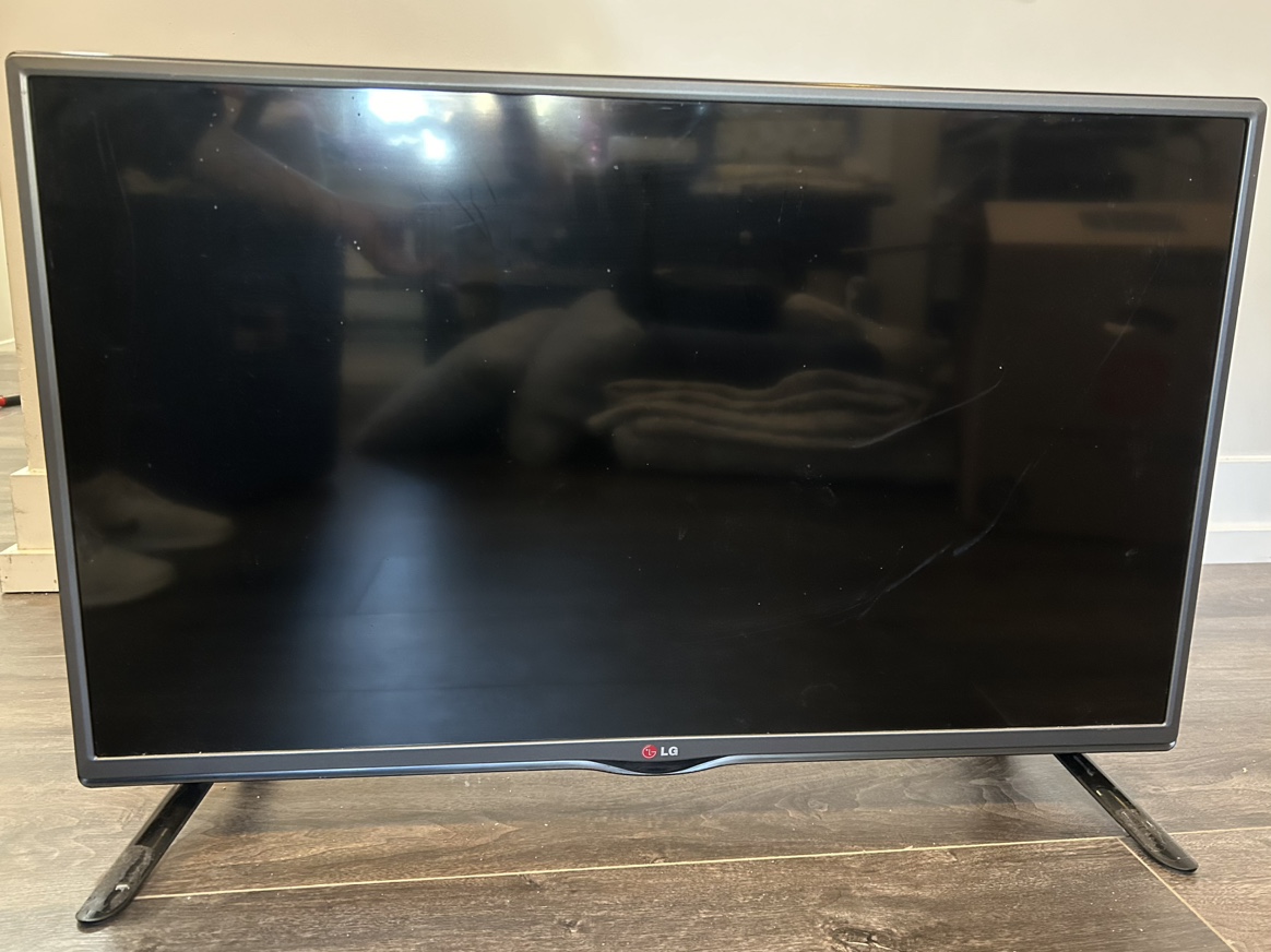 LG 32" TV
