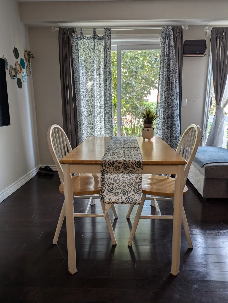 Cozy light wood dining table set