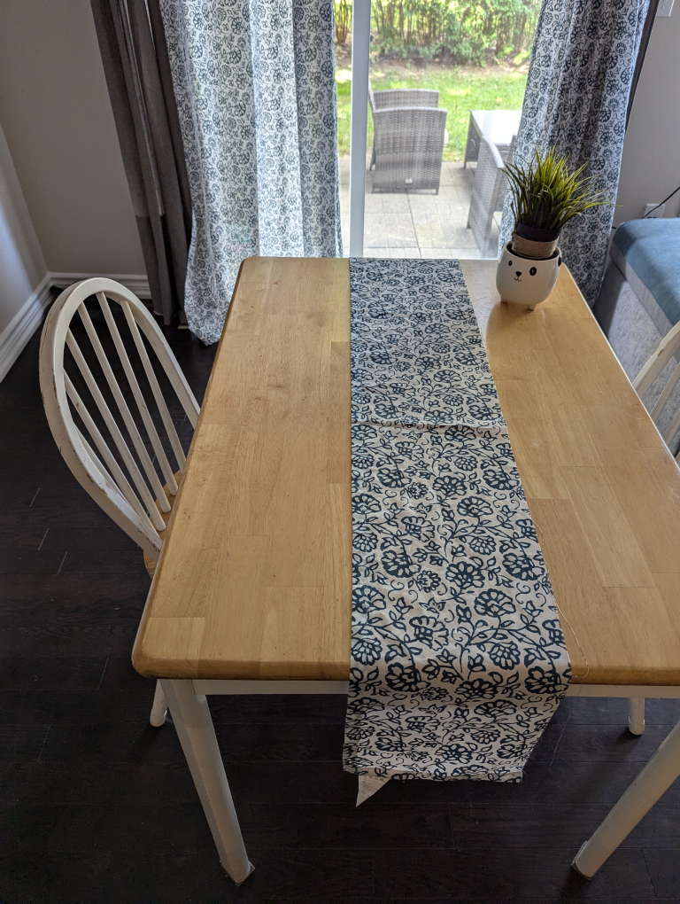 Cozy light wood dining table set - photo 3