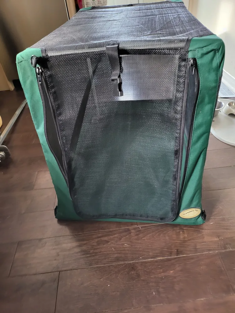 Green Collapsible Dog Crate image indicator(4)