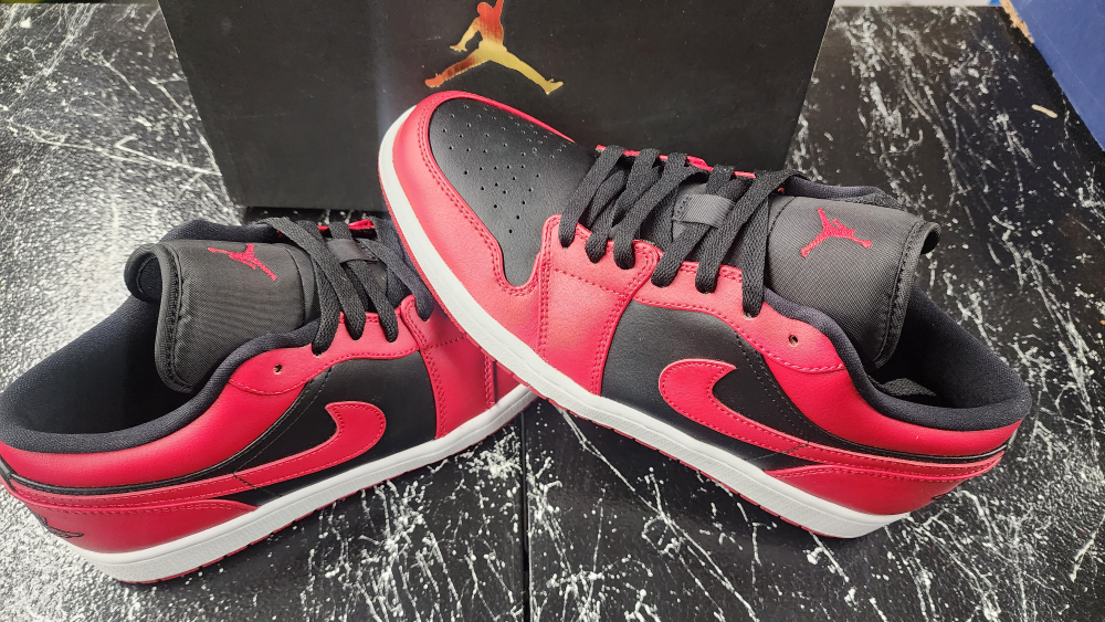 Air Jordan 1 Low - photo 2