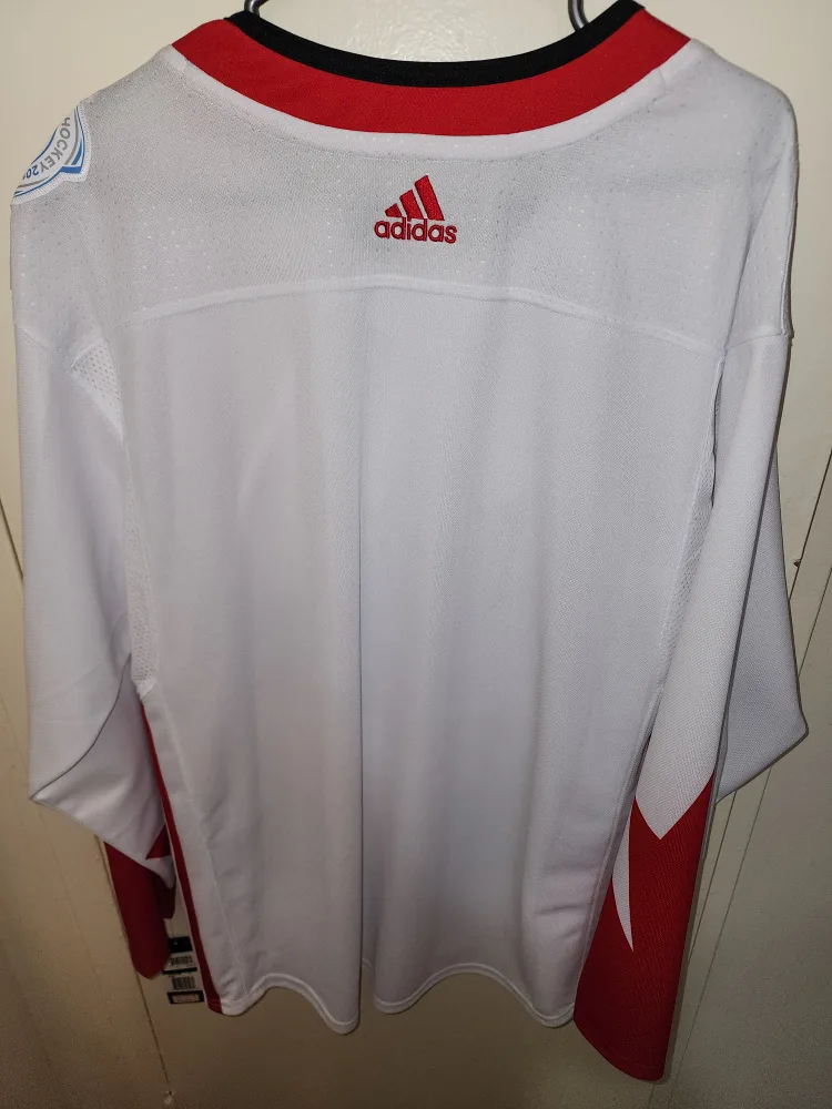 Team Canada WCH Adidas Hockey Jersey image indicator(2)