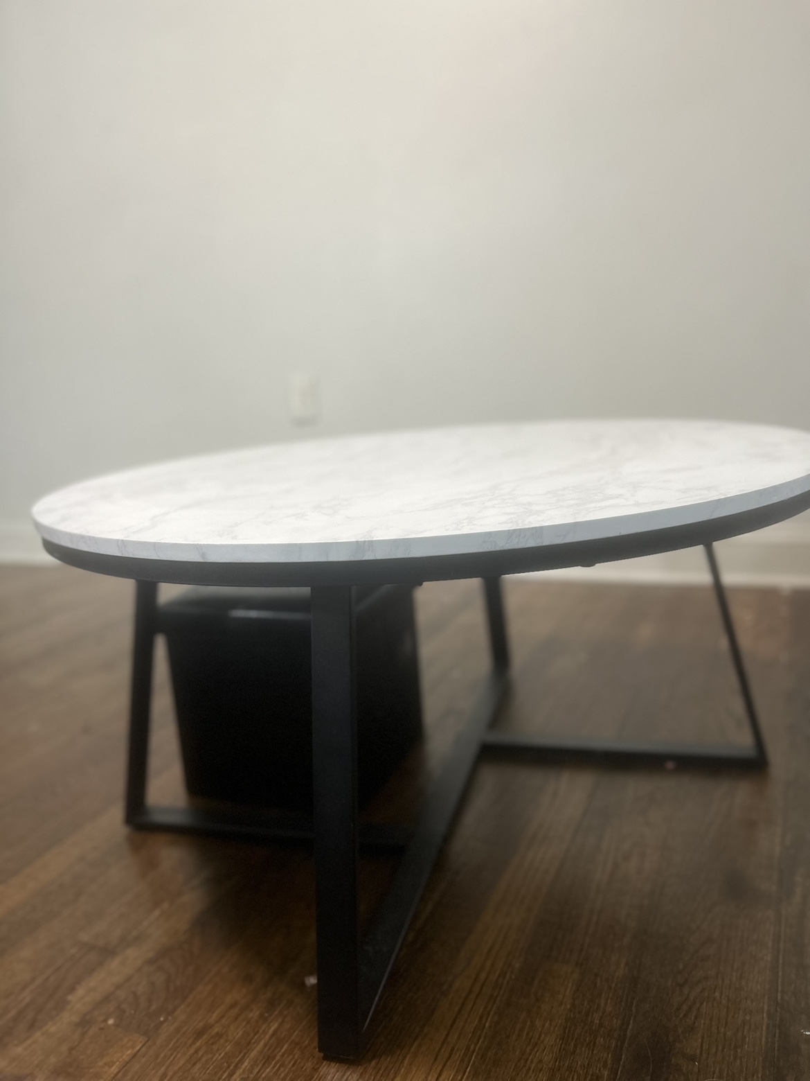 Round Marble Coffee Table - photo 2