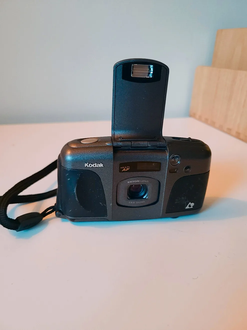 Kodak Advantix 3800 ix APS Film Point and Shoot Camera thumbnail