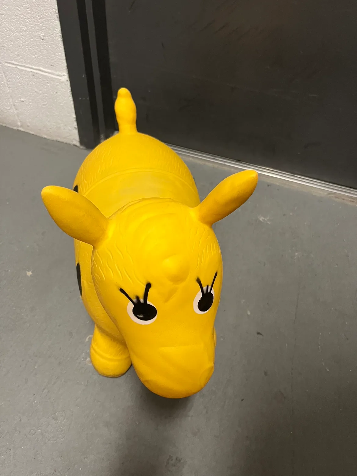 Yellow Inflatable Horse Toy image indicator(3)