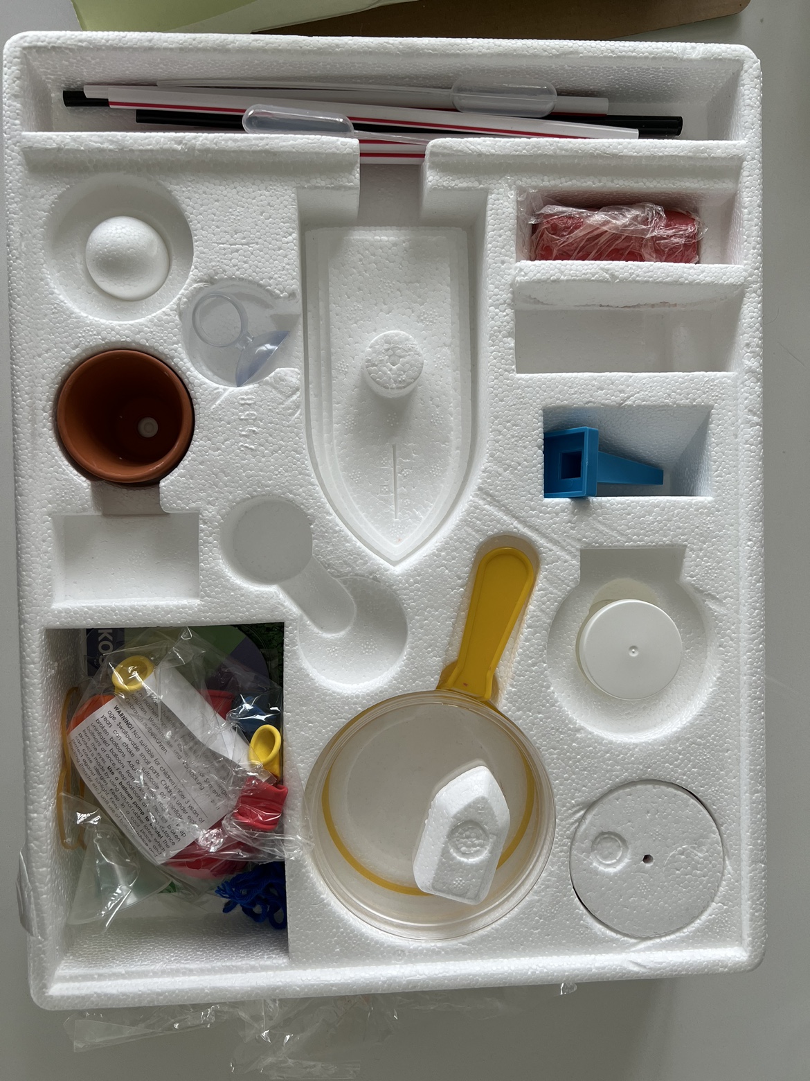 KOSMOS Experiment Kit: Laws of Nature - photo 3