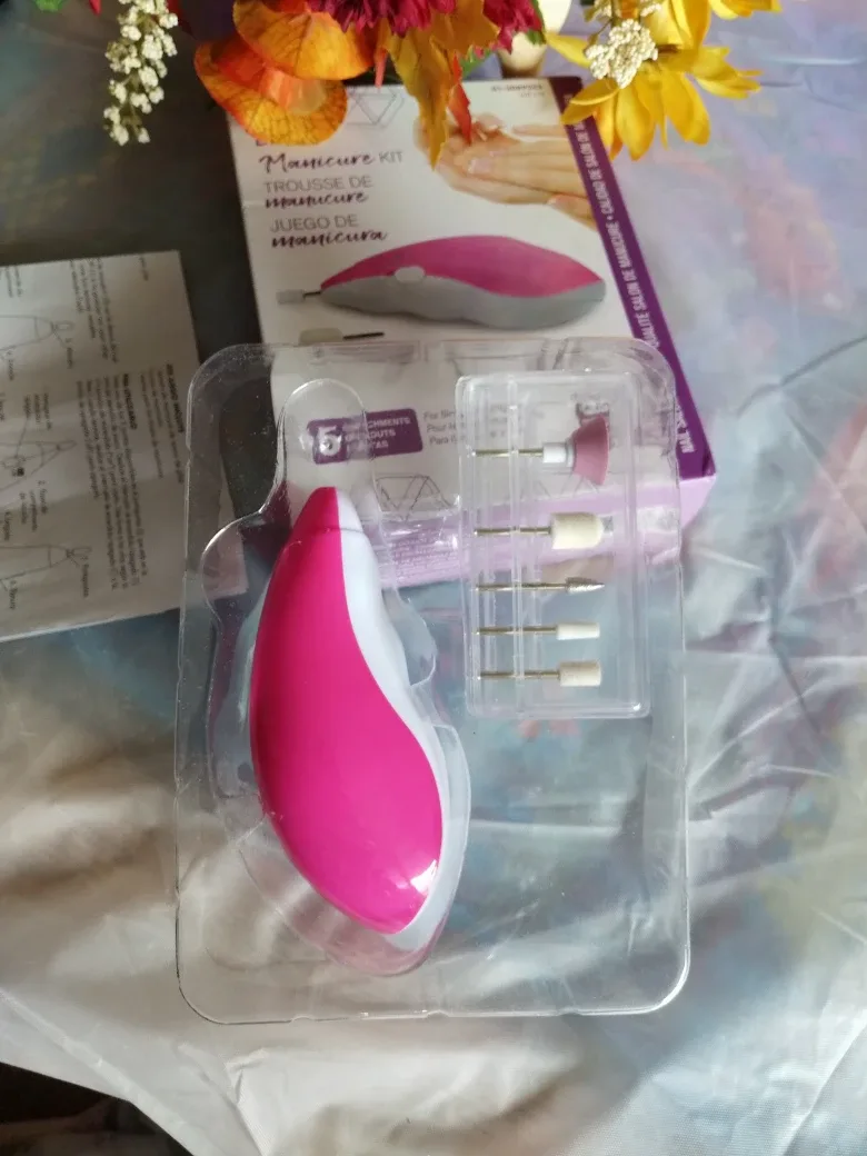 🎃🍁 #freecycle ~ Manicure Kit image indicator(2)