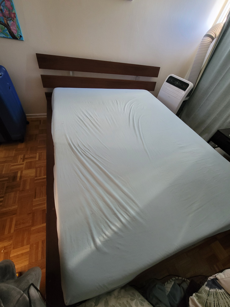 Queen Size Platform Bed Frame - photo 2