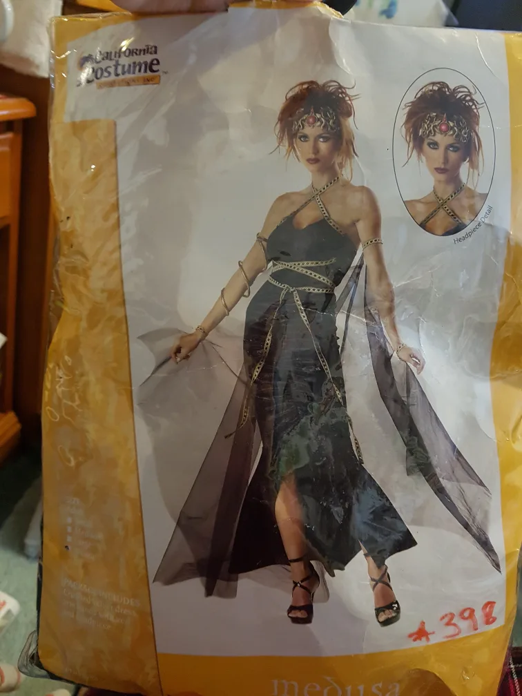 Medusa Costume - Adult Halloween Cosplay 🥕 image indicator(2)
