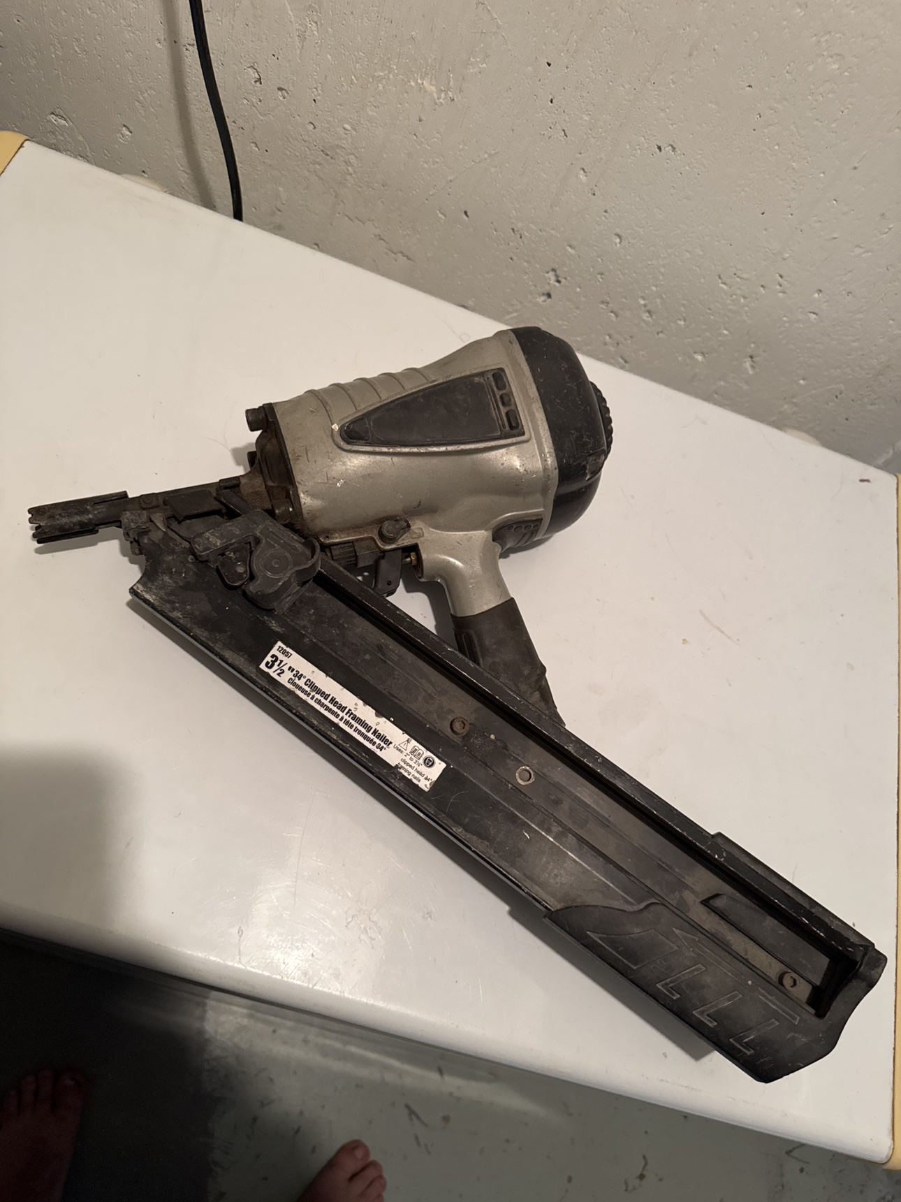 3 1/2" Clipped Head Framing Nailer - photo 2