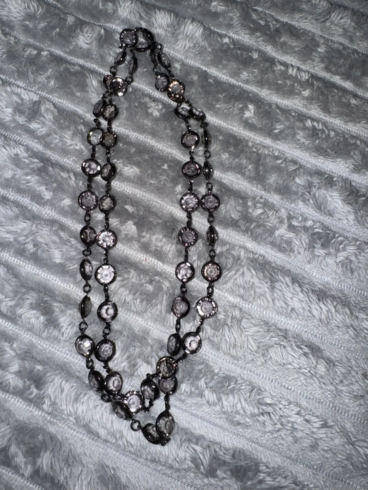 Bag of costume jewellery & accessories. image indicator(5)