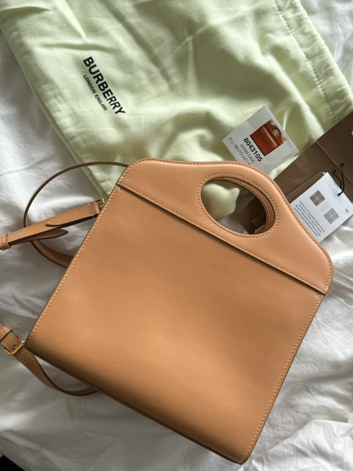 Burberry Warm Sand Pocket Bag Slt (org 2990) image indicator(4)