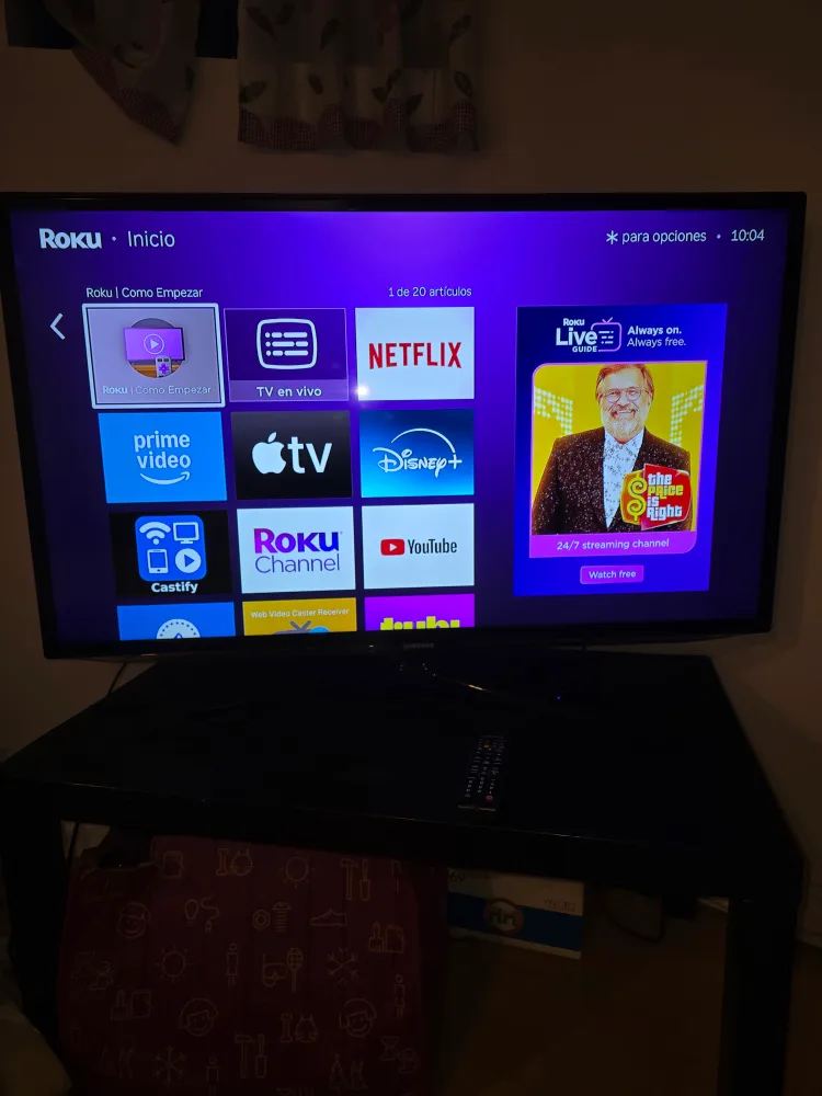 📺 SAMSUNG 46" TV with ROKU + Free Coffee Table image indicator(2)