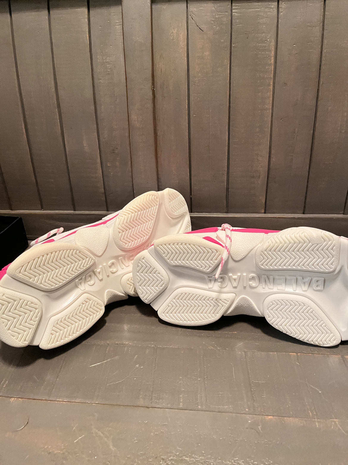 Balenciaga women’s shoe - photo 4