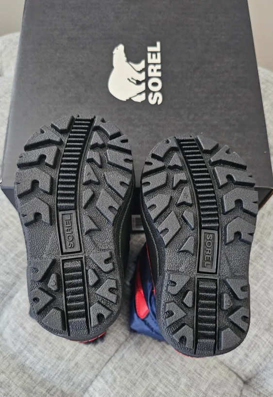 BRAND NEW Sorel Toddler Winter Boots Size 6 image indicator(2)