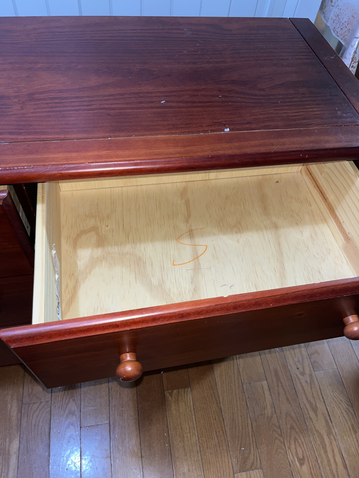 Wooden Dresser - photo 3