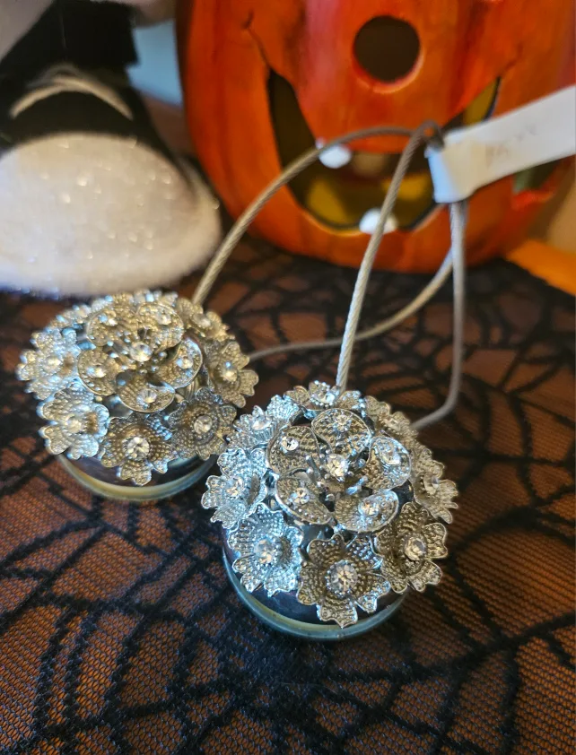 Magnetic Curtain Tiebacks image indicator(6)