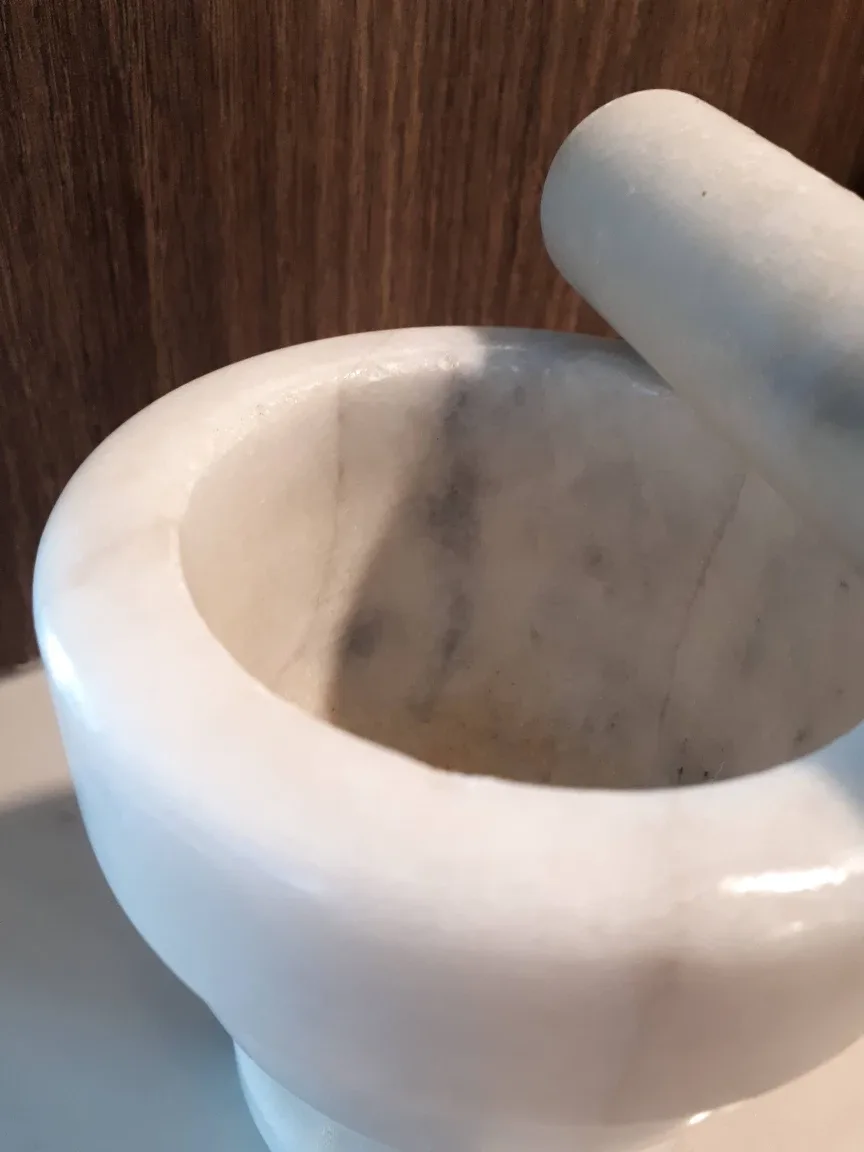 Small Marble Mortar and Pestle image indicator(4)