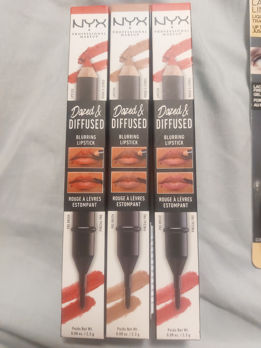 NYX - Bluring Lipstick x 3