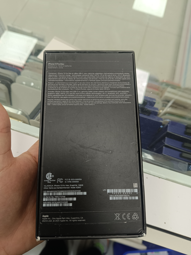 iPhone 13 Pro Max with box and charging cable 128 gb - photo 3