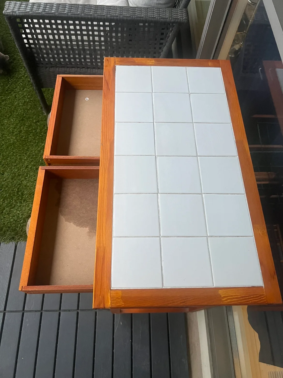 Wooden Bar Cart on Wheels - Tile surface image indicator(7)