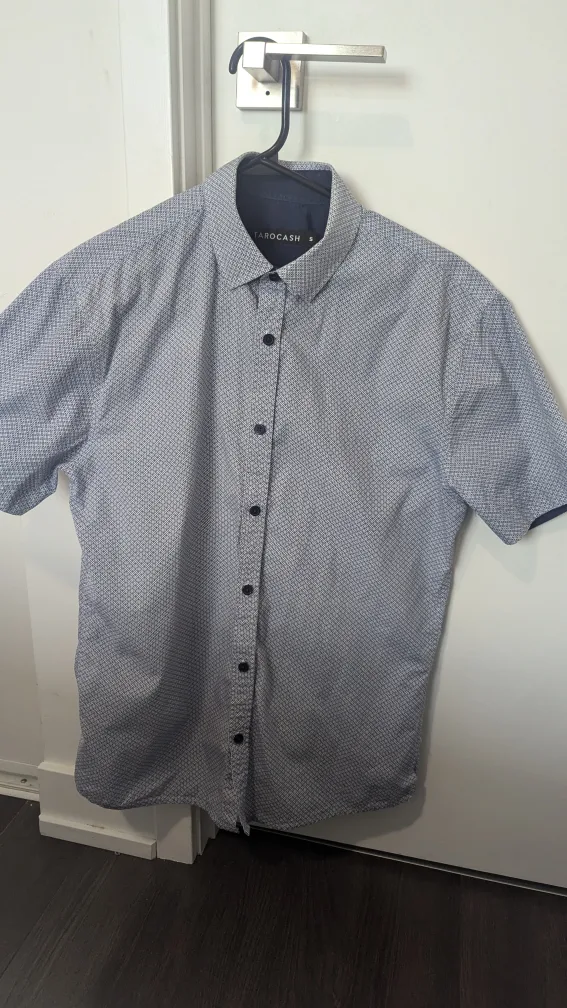 Men's Short Sleeve Button Up Shirt Size S thumbnail